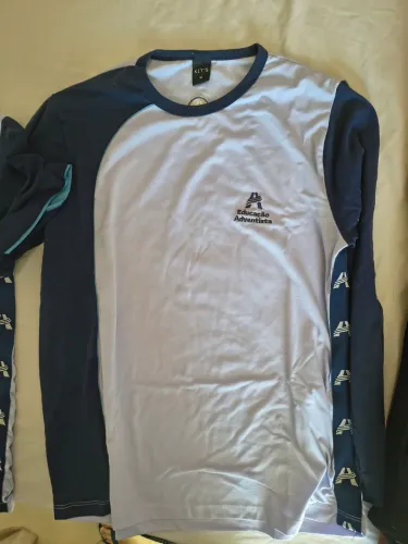 Três camisetas colégio adventista - tamanho M