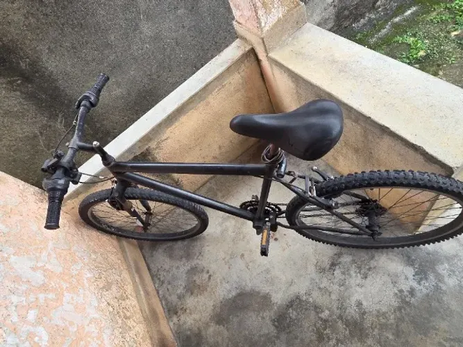Bicicleta Aro 26 em Ótimo Estado - R$ 250