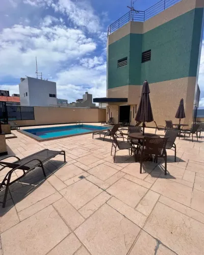 Apartamento para alugar na Praia da Costa, 160 m², 4 quartos, 2 suítes e 3 vagas, quase fr