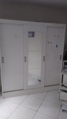 Guarda -roupa 