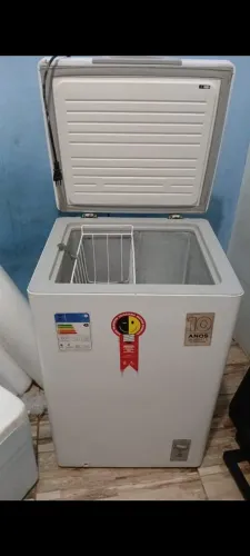 Vendo freezer Midea 100L / conservado, estado de novo