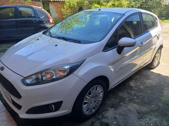 Ford Fiesta 1.5 16V Flex Mec. 5P 2015