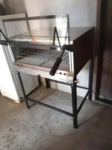 Forno a gás usado poucas vezes