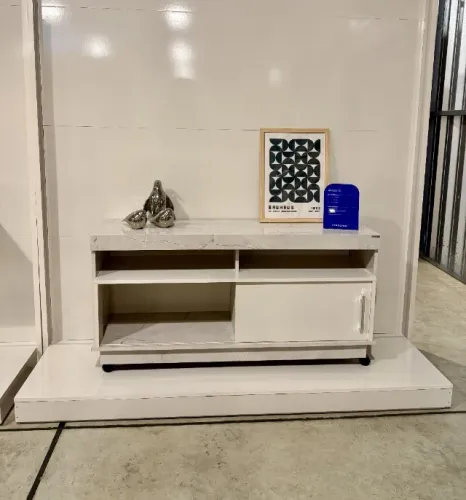 Rack 1,21m Com Rodízio Calacata Off White NOVO Promoção