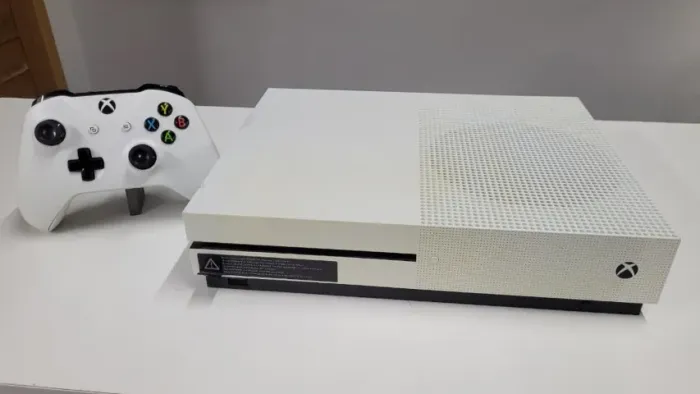 Xbox One S 1Tb com controle original
