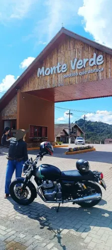 Royal Interceptor com apenas 6.400 km