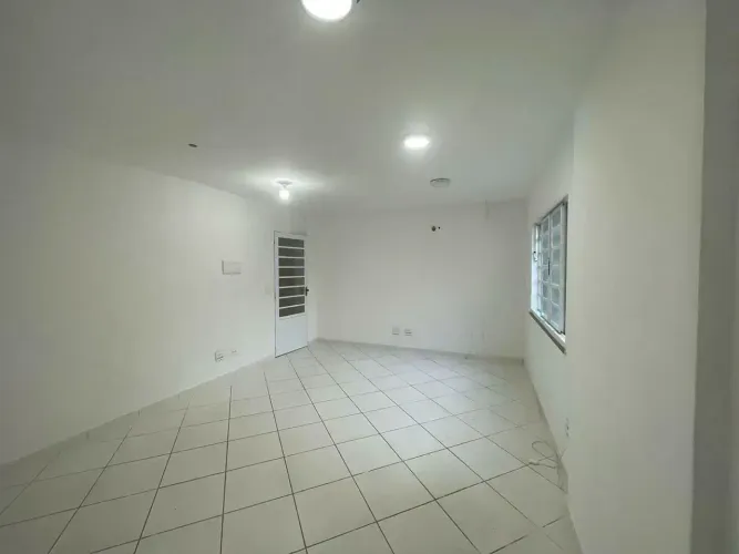 #ALUGO Sala comercial no Centro de Itaguaí-RJ.