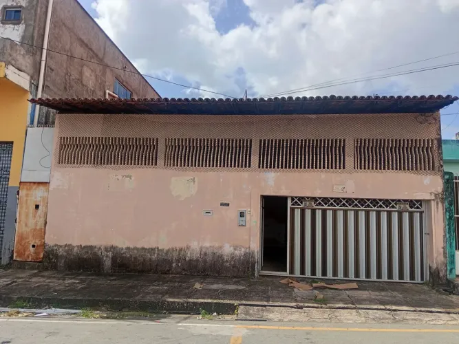 Casa galpão na Riachuelo
