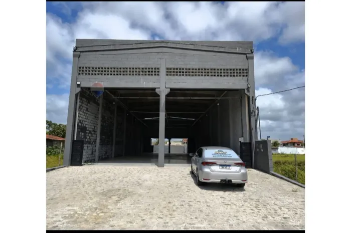 "Galpão Moderno para Locação em Marechal Deodoro" 12x75 de area util, as margens da rodovi