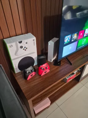 Troco Xbox series s e smartphone Samsung s25 fe por Xbox series x