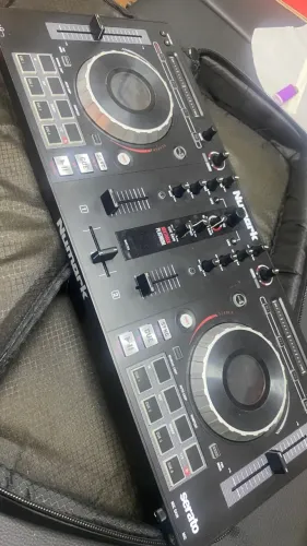 Controladora numark