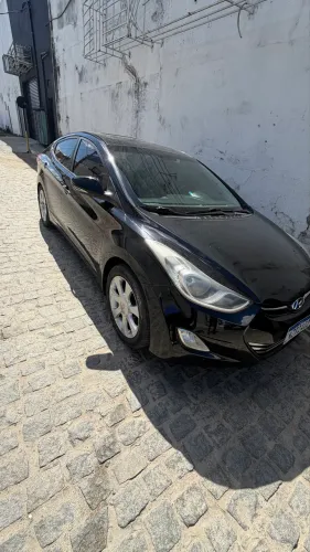 Hyundai Elantra GLS 1.8 16V Aut. 2012
