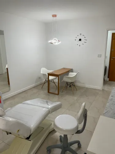 SALA COMERCIAL PARA ALUGUEL OU VENDA - ÁREA HOSPITALAR