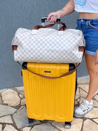 Mala de Viagem Bolsa de Mão Louis Vuitton Keepall Damier Azur Branca com Alça Transversal