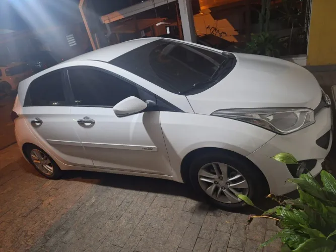 Hyundai HB20 Premium 1.6 Flex 16V Mec. 2015