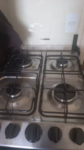 Fogão 4 boca Brastemp convertido pra gás encanado.