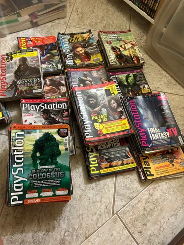 Revistas PlayStation (Edições 108, 110, 111, 114 a 117, e 119 a 265)