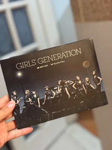 SNSD/ Girls Generation - Run Devil Run + Mr. Taxi Japão