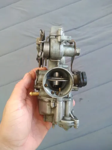 Carburador de strada funciona tem alguns detalhes