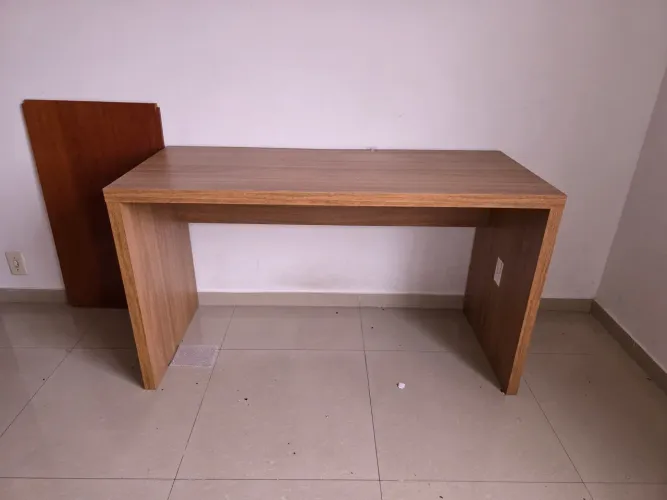 Escrivaninha e nicho