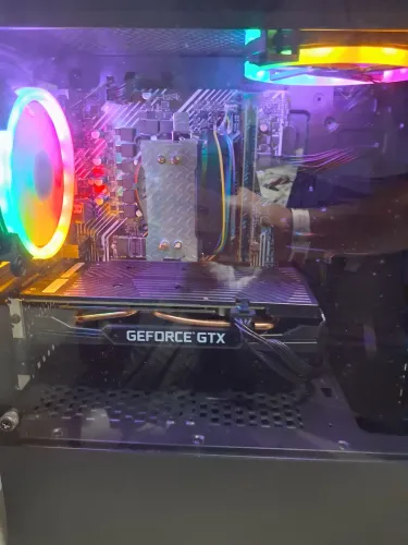 Pc gamer i5 10 com GTX 1660 super 32gb ram