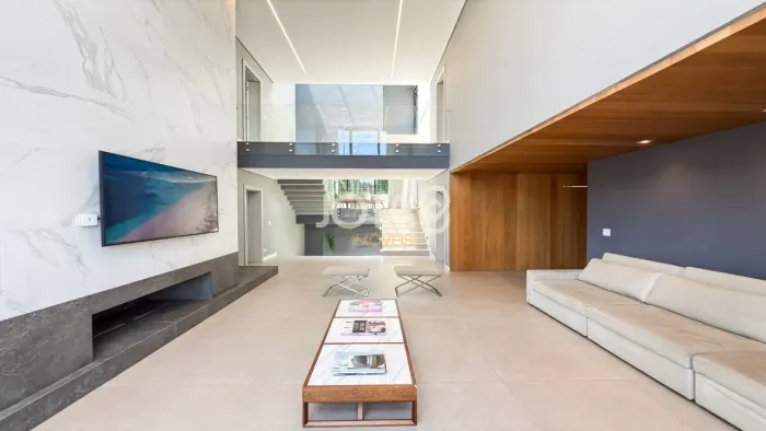 CASA EM CONDOMÍNIO, 4 SUITES PISCINA EM SANTA FELICIDADE Paysage evergreen 4 quartos suite