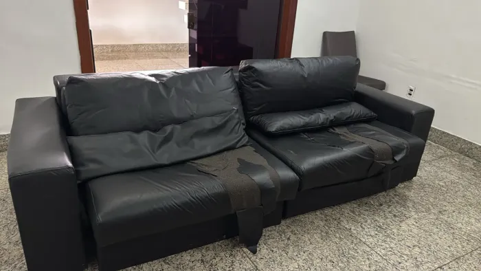Sofá retrátil grande 4 lugares