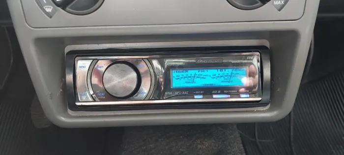 Rádio Pionner DEH -6080 UB ( Golfinho )