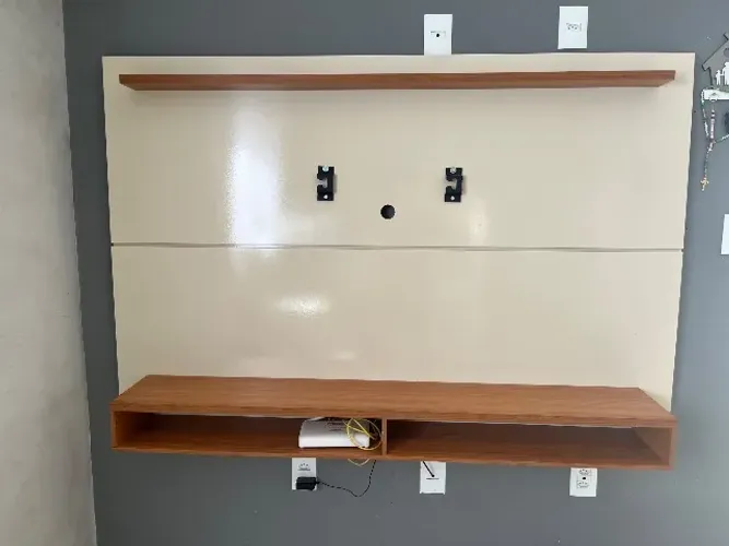 Painel de TV 65 Polegadas
