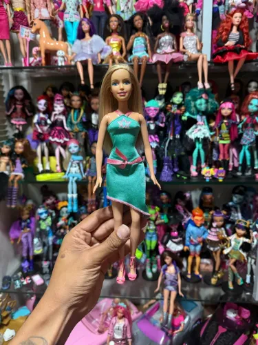 Boneca barbie chic