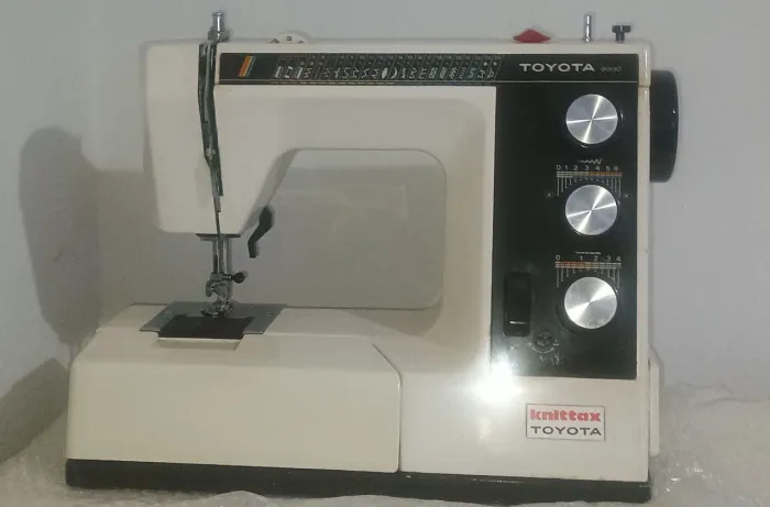 Máquina de costura Toyota
