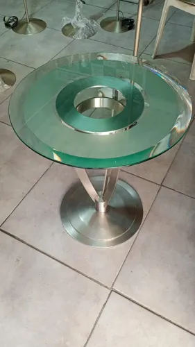 Mesa Lateral Inox Escovado com Vidro Temperado 60cm - Base Tripé Moderna