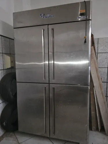 Geladeira Industrial Monarcha - Inox - 4 portas - 220v