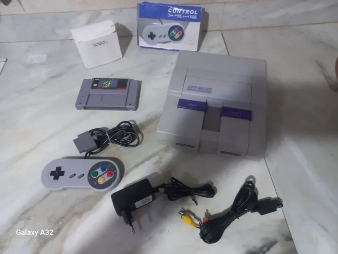 Super Nintendo completo bem conservado