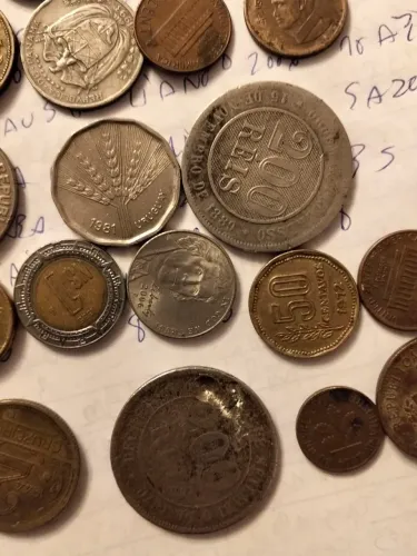 Moedas de vários países 