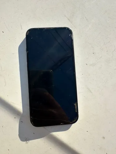 Vendo ou troco iPhone 13 256gb