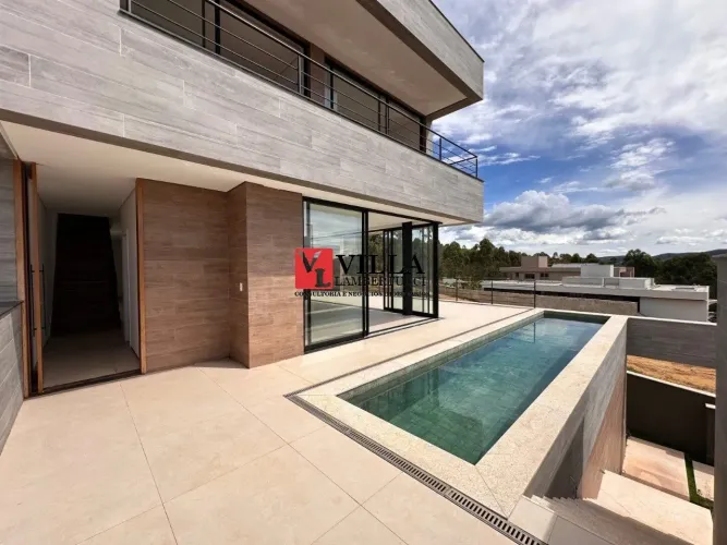 Casa em condomínio com 4 suítes no Alphaville
