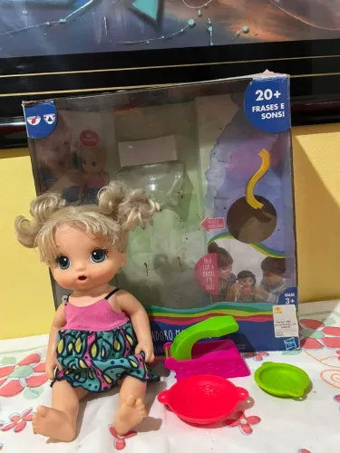 boneca Baby Alive Super Snacks "Adoro Macarrão" (Comilona).