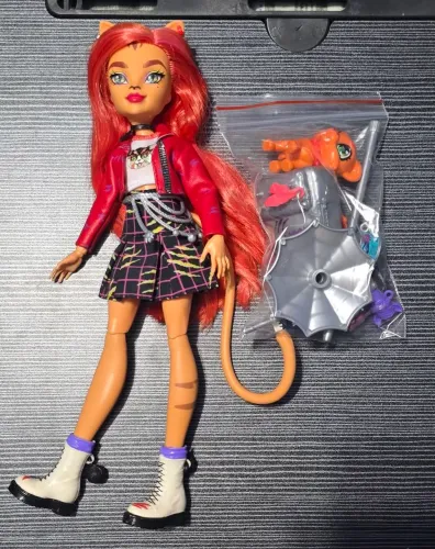 Boneca Toralei G3 Básica Monster High 