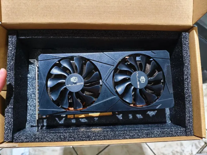 RX 5700 XT 8GB DDR6 TOP