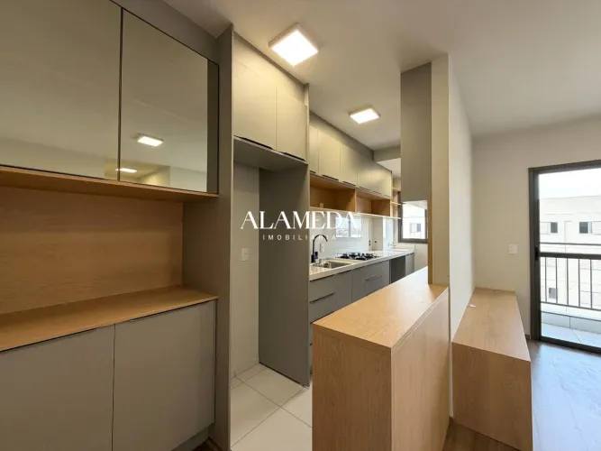 Apartamento planejado com 2 quartos para alugar próximo a Atlas Schindler, 47 m² por R$ 1.