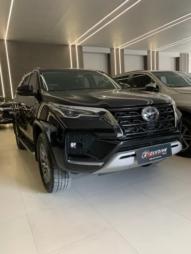 Toyota Hilux SW4 SRX 4X4 2.8 TDI 16V Dies. Aut. 2021
