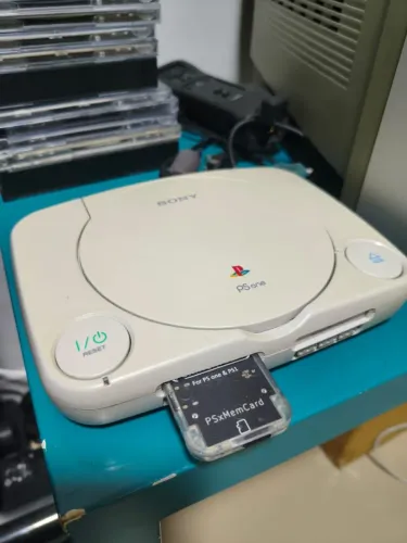  PS1 Baby (SCHP-101) + 10 Jogos Repro + 3 Controles 