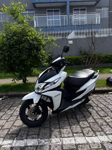 Honda Elite 2025 - Apenas 8.000 km!