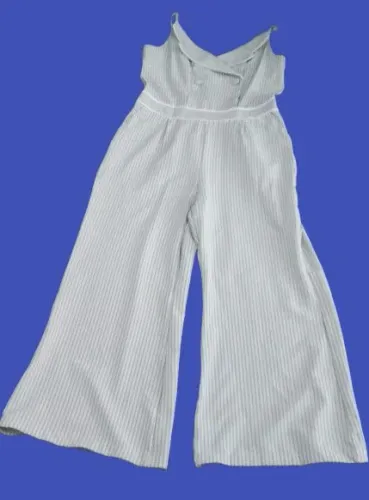 MACACÃO FEMININO ALFAIATARIA - LISTRADO (CINZA/BRANCO)