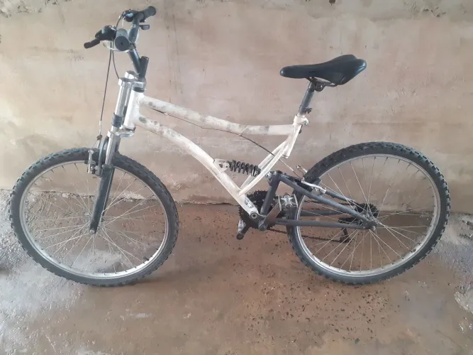 Bicicleta Caloi aro 26 