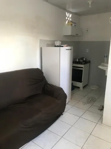 ALUGUEL DE QUARTO/SALA MOBILIADO EM COLINAS DE ITUAÇU.