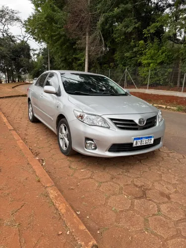 Toyota Corolla GLI 1.8 Flex 16V Mec. 2012