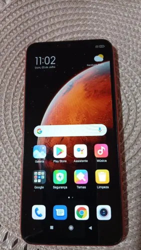 CELULAR À VENDA