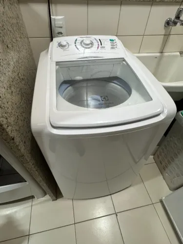 Máquina de lavar Electrolux 10kg - Modelo LT10B